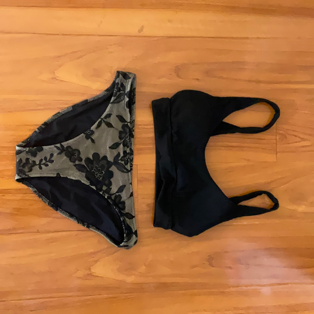 NWT Aerie 2-Piece Swim Set Black & Lace Size M